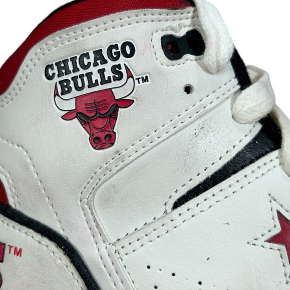 VTG 80s Converse NBA Basketball Chicago Bulls Sneakers Size 6.5 Right Shoe Only - Picture 4 of 16